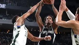 九游娱乐app口碑好- 今晨圣安东尼奥马刺备战NBA总决赛深圳男篮队长鼓劲备战德国杯，风云突变纽卡斯尔今晚队长鼓劲看傻球迷